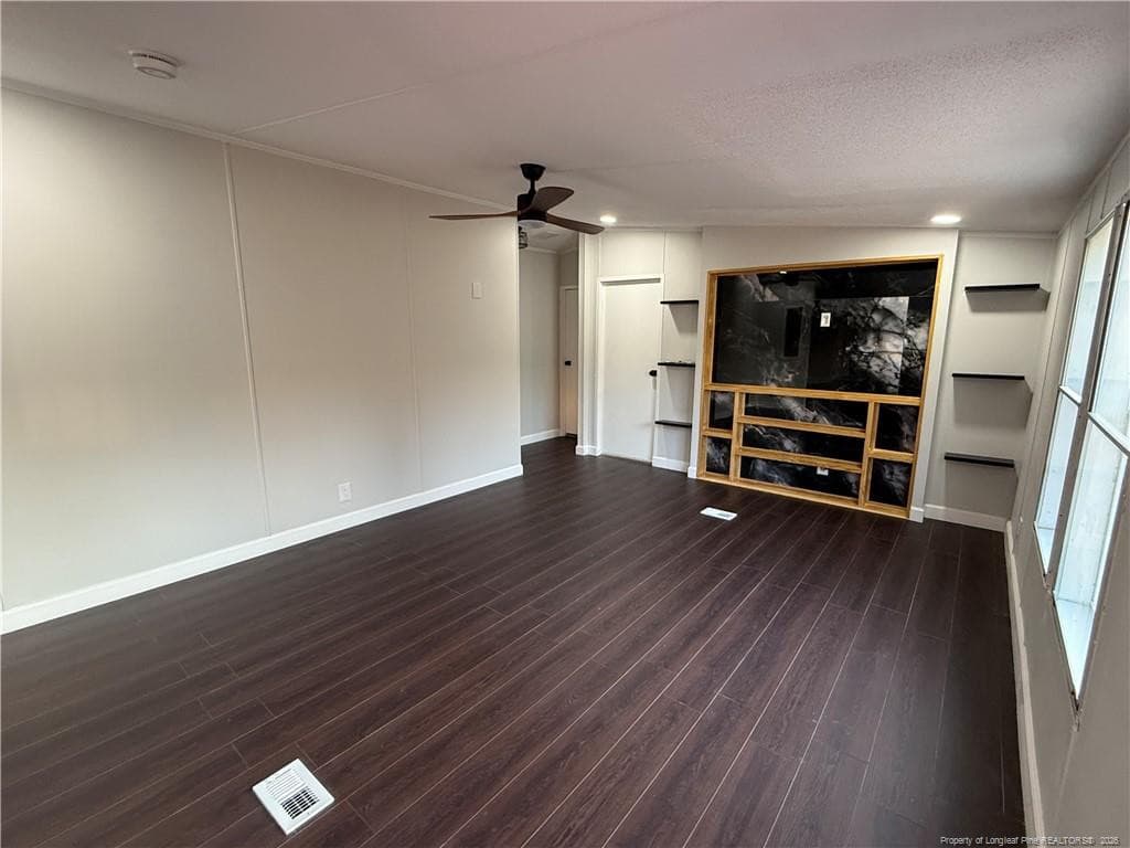 Photo 5 - 824 Shaker Town Road, Fayetteville, NC 28312