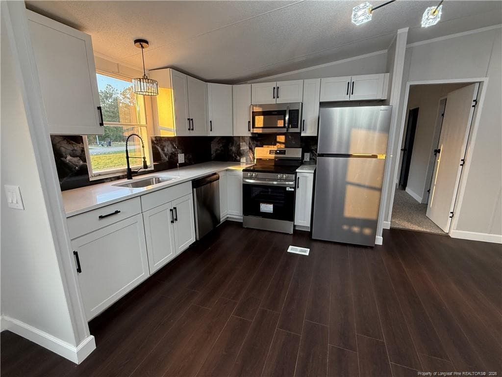 Photo 7 - 824 Shaker Town Road, Fayetteville, NC 28312