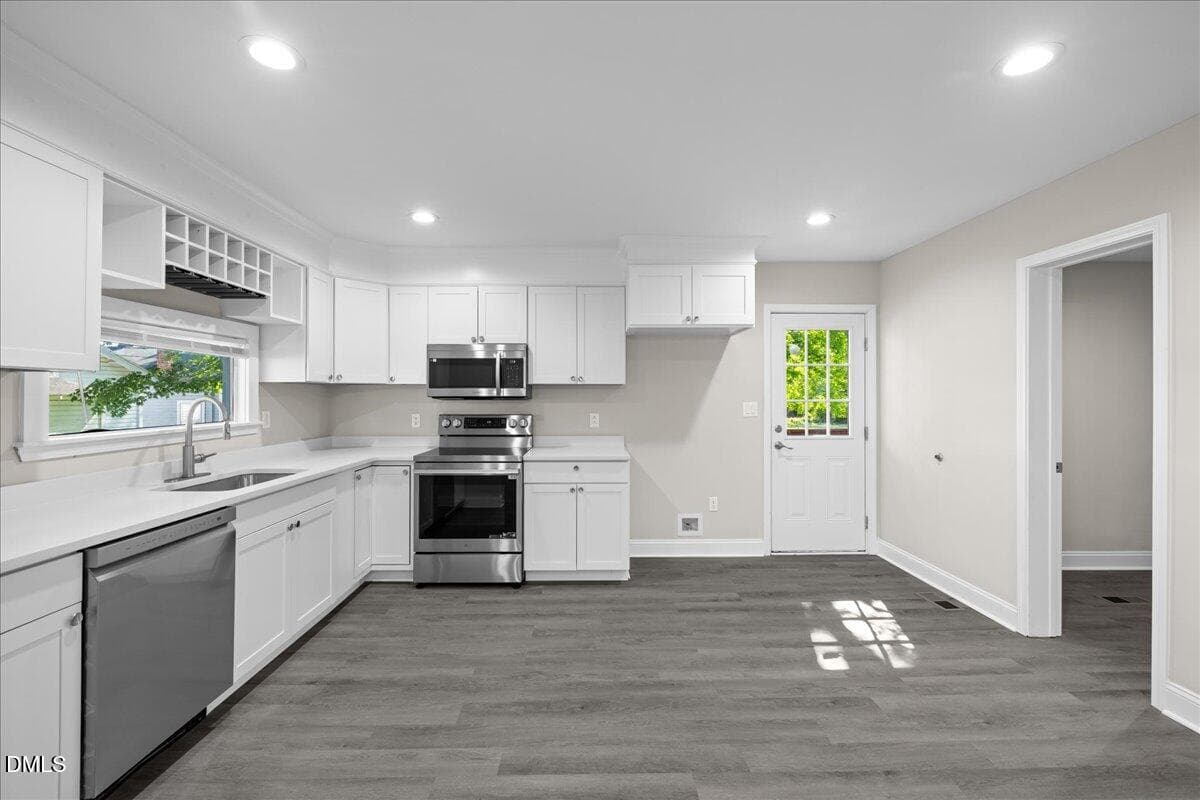 Kitchen - 305 Broad Street, Oxford, NC 27565
