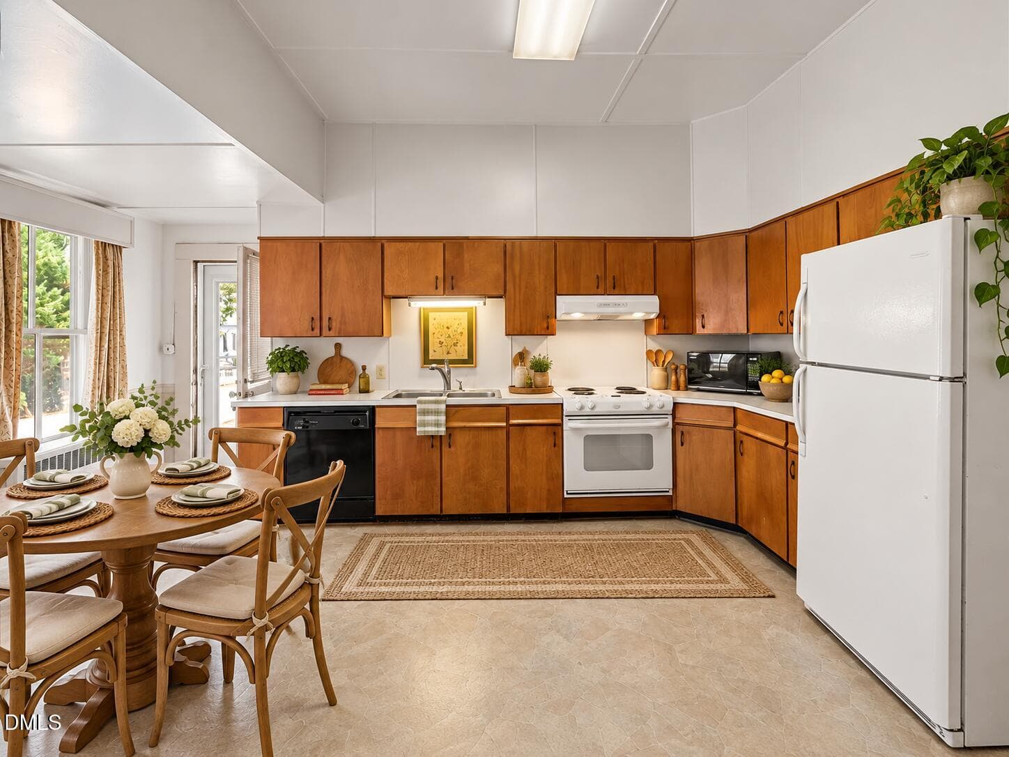 Kitchen 3 S - 302 Halifax Street, Warrenton, NC 27589