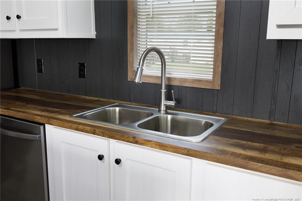 Photo 6 - 5109 Babaris Court, Hope Mills, NC 28348