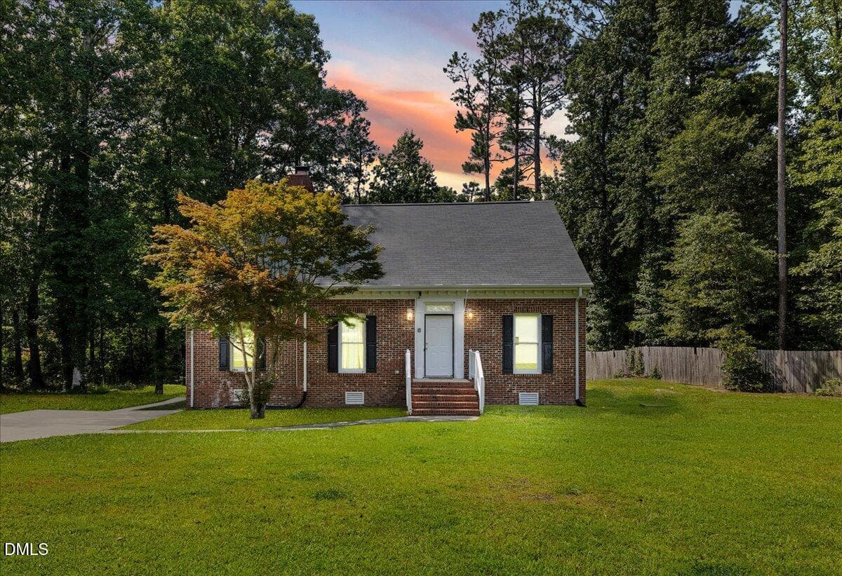 1300 Tobacco Barn Road, Fuquay Varina, NC 27526