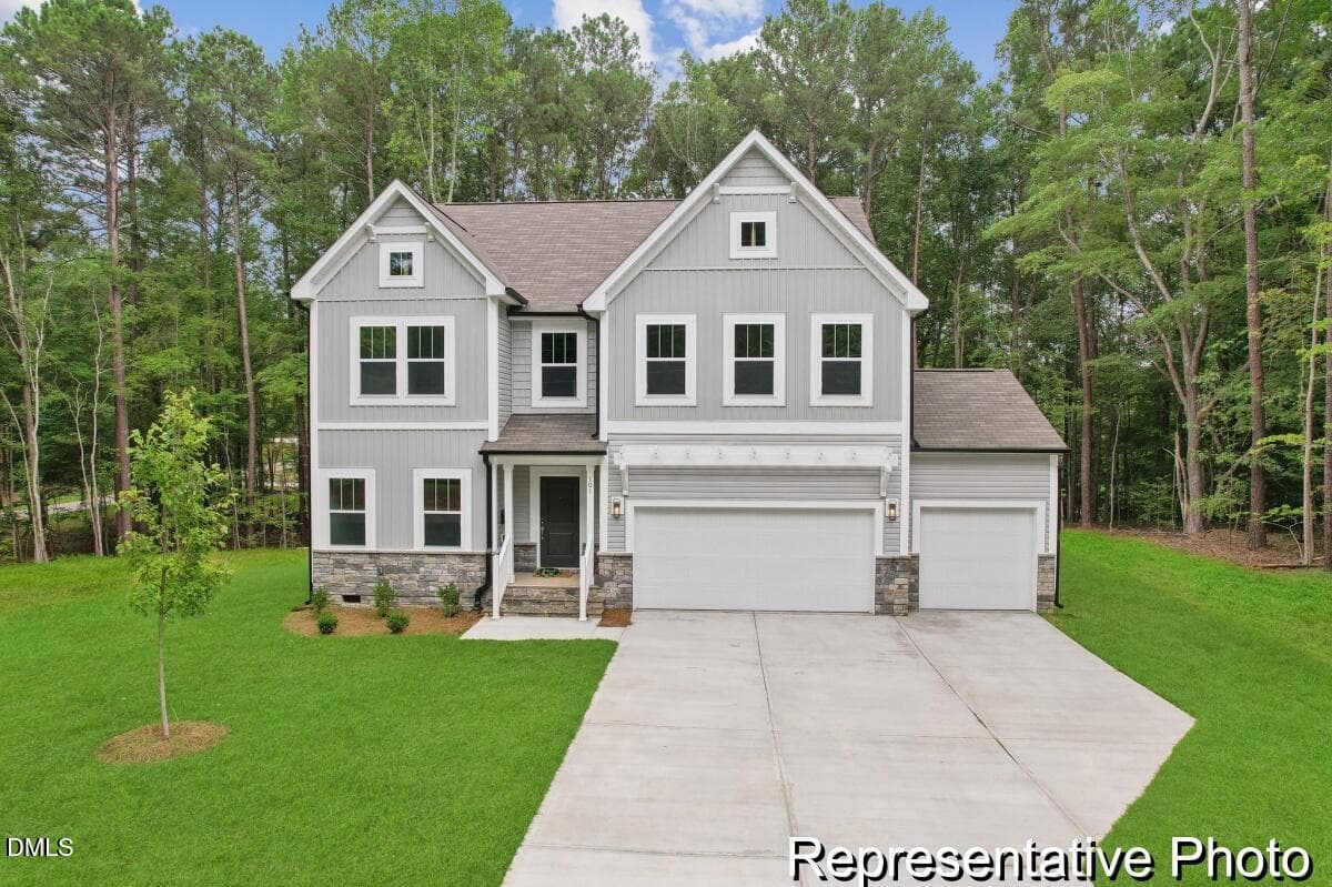 100 Freemont Avenue 214, Pittsboro, NC 27312