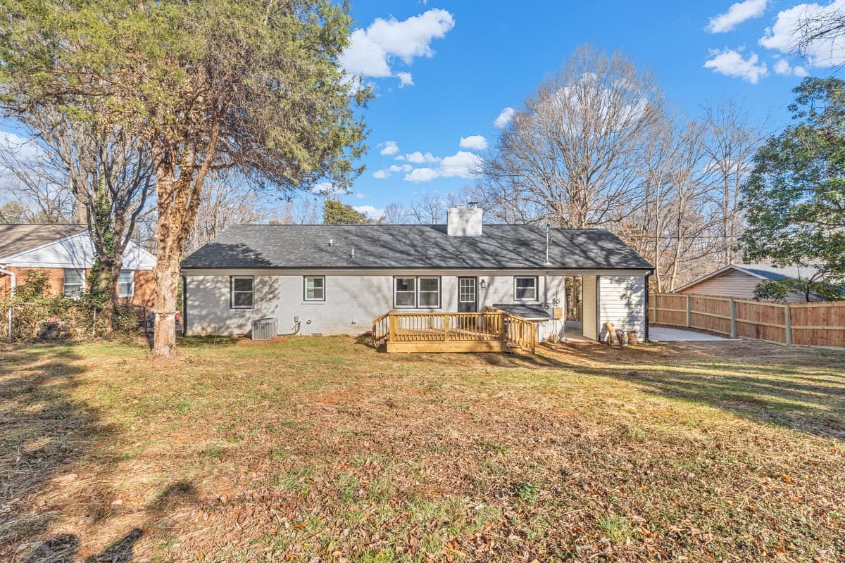 792a6291.jpg - 1009 Benjamin Parkway, Greensboro, NC 27408
