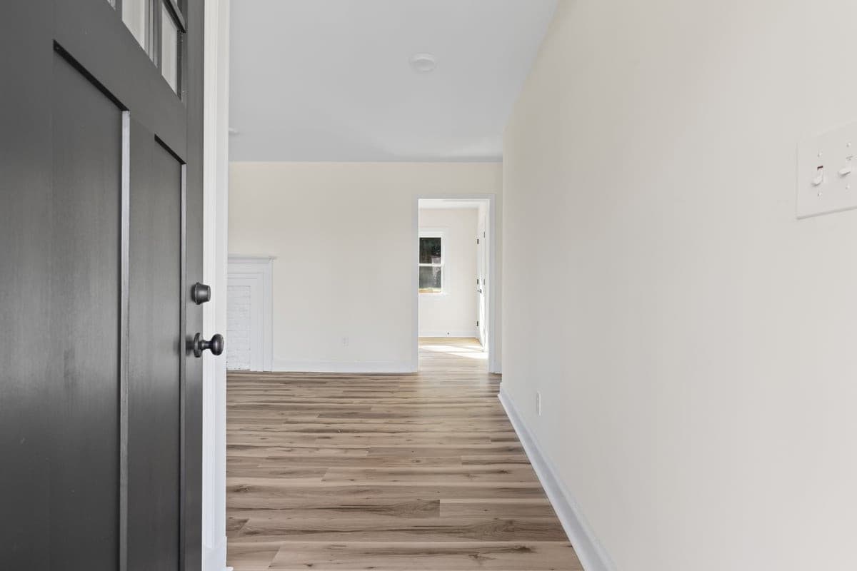 792a6166.jpg - 1009 Benjamin Parkway, Greensboro, NC 27408