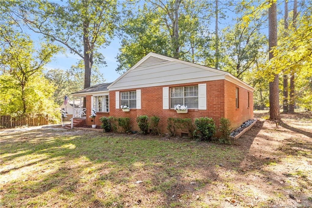 Photo 2 - 1302 Calla Circle, Fayetteville, NC 28303