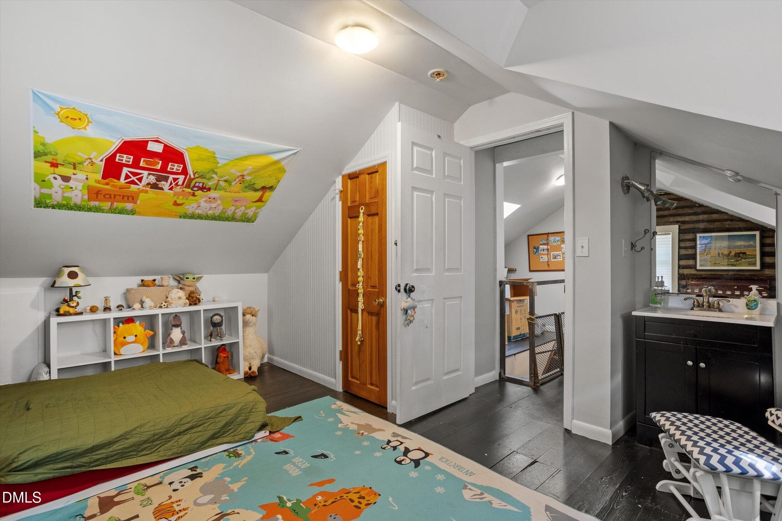 39-718 Powell Dr [3406525]_09222026_39 - 718 Powell Drive, Raleigh, NC 27606