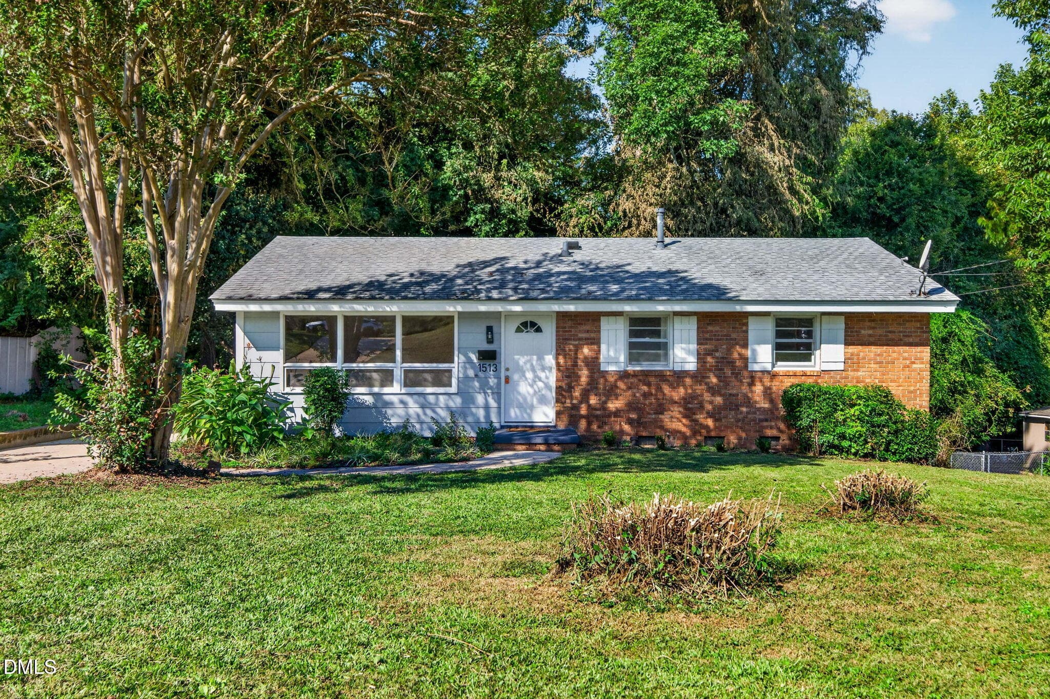 40-web-or-mls-1513 N King Charles Rd-1 - 1513 N King Charles Road, Raleigh, NC 27610