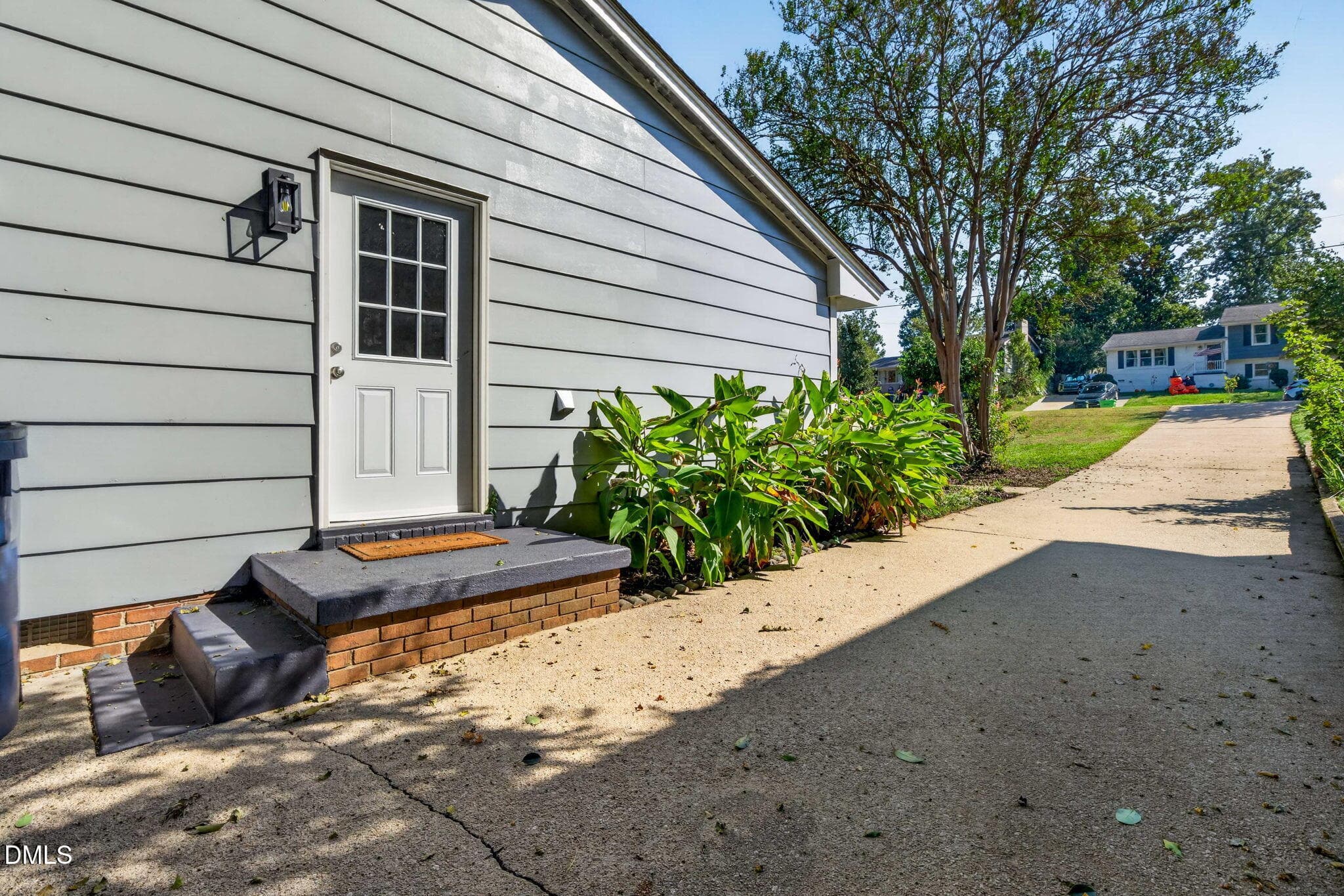56-web-or-mls-1513 N King Charles Rd-17 - 1513 N King Charles Road, Raleigh, NC 27610