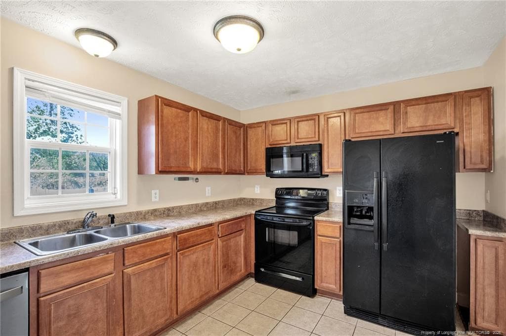 Photo 4 - 1631 Silver Ridge Court, Fayetteville, NC 28304