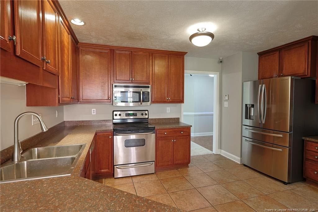 Photo 9 - 735 Larkspur Drive, Fayetteville, NC 28311