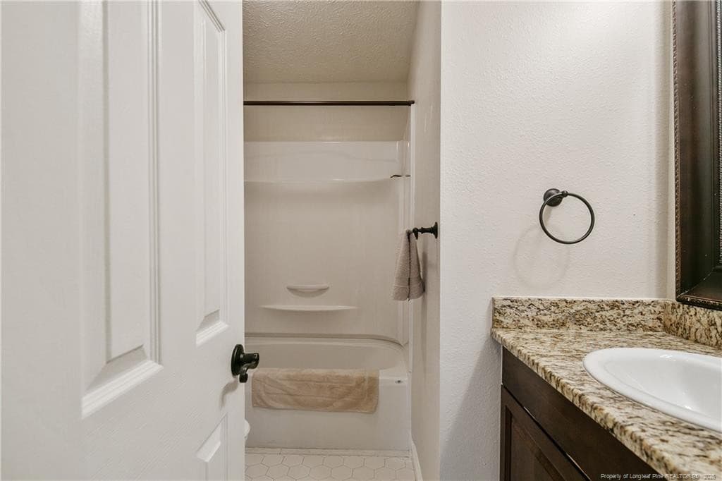Hall bath - 6865 St Julian Way, Fayetteville, NC 28314