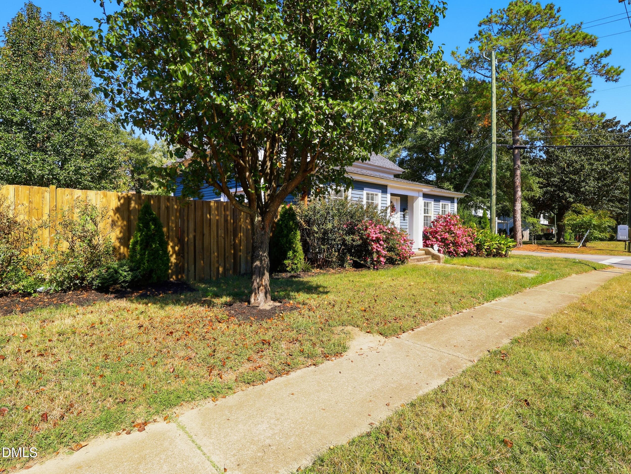 pearce-media-300-w-gannon-ave-02 - 300 W Gannon Avenue W, Zebulon, NC 27597