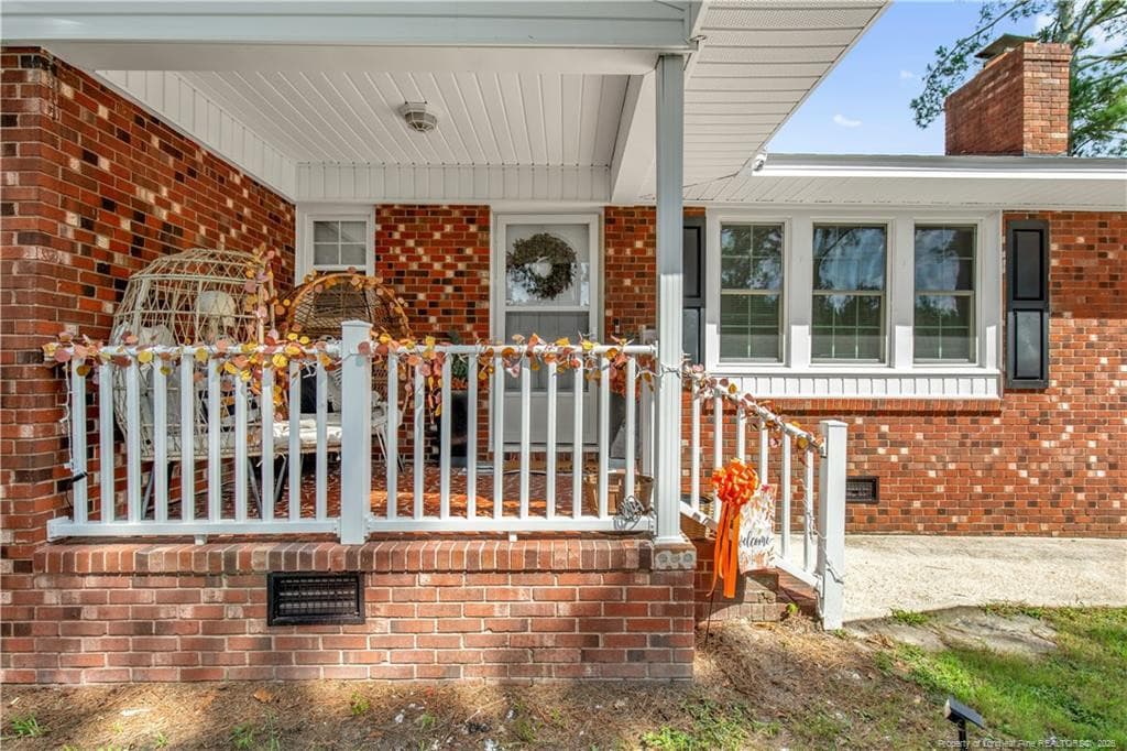 Photo 2 - 998 N Nc Highway 71, Maxton, NC 28364