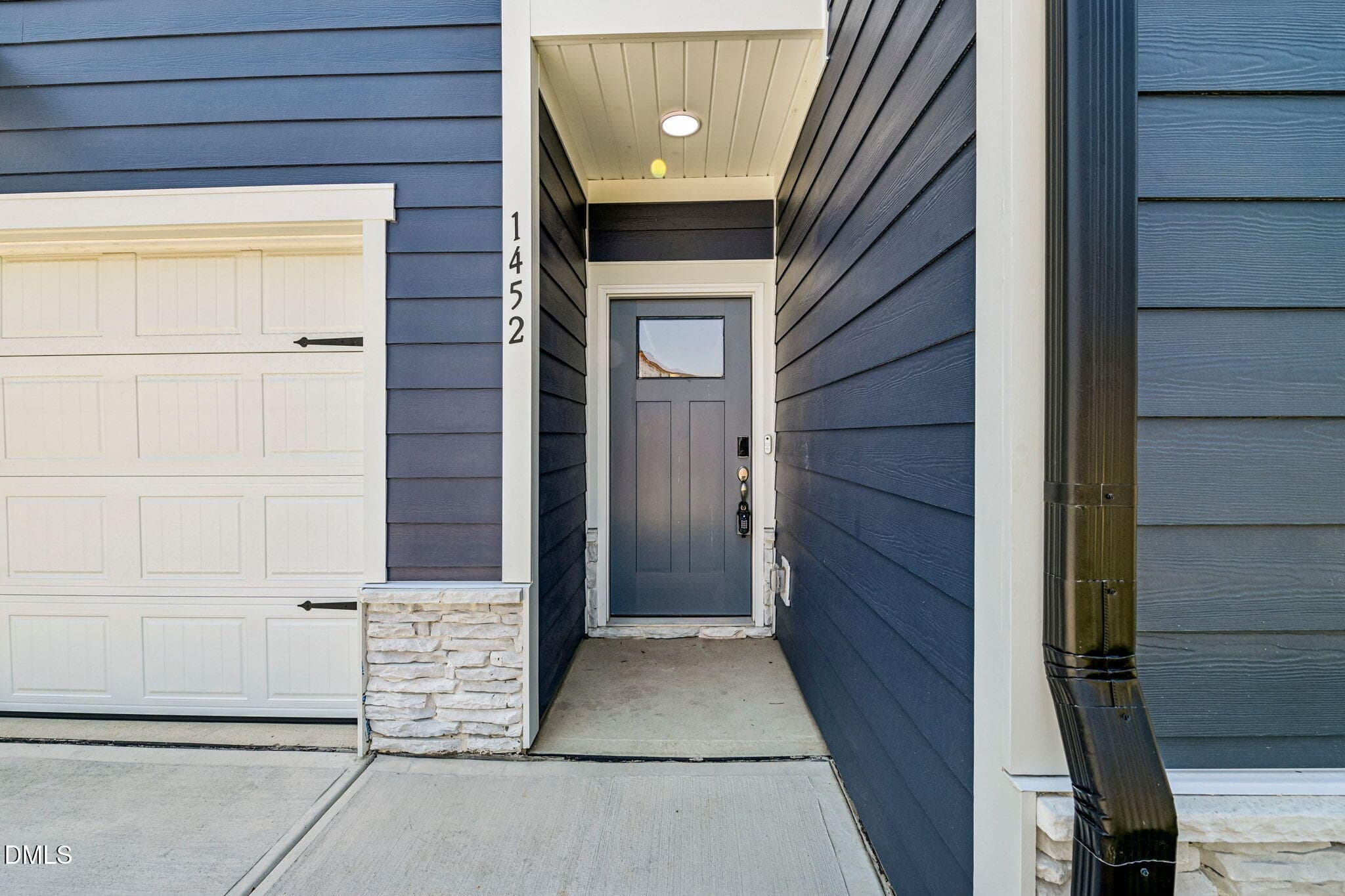 5-web-or-mls-Raleigh - Avalon Place - 14 - 1452 Hatteras Road, Durham, NC 27703