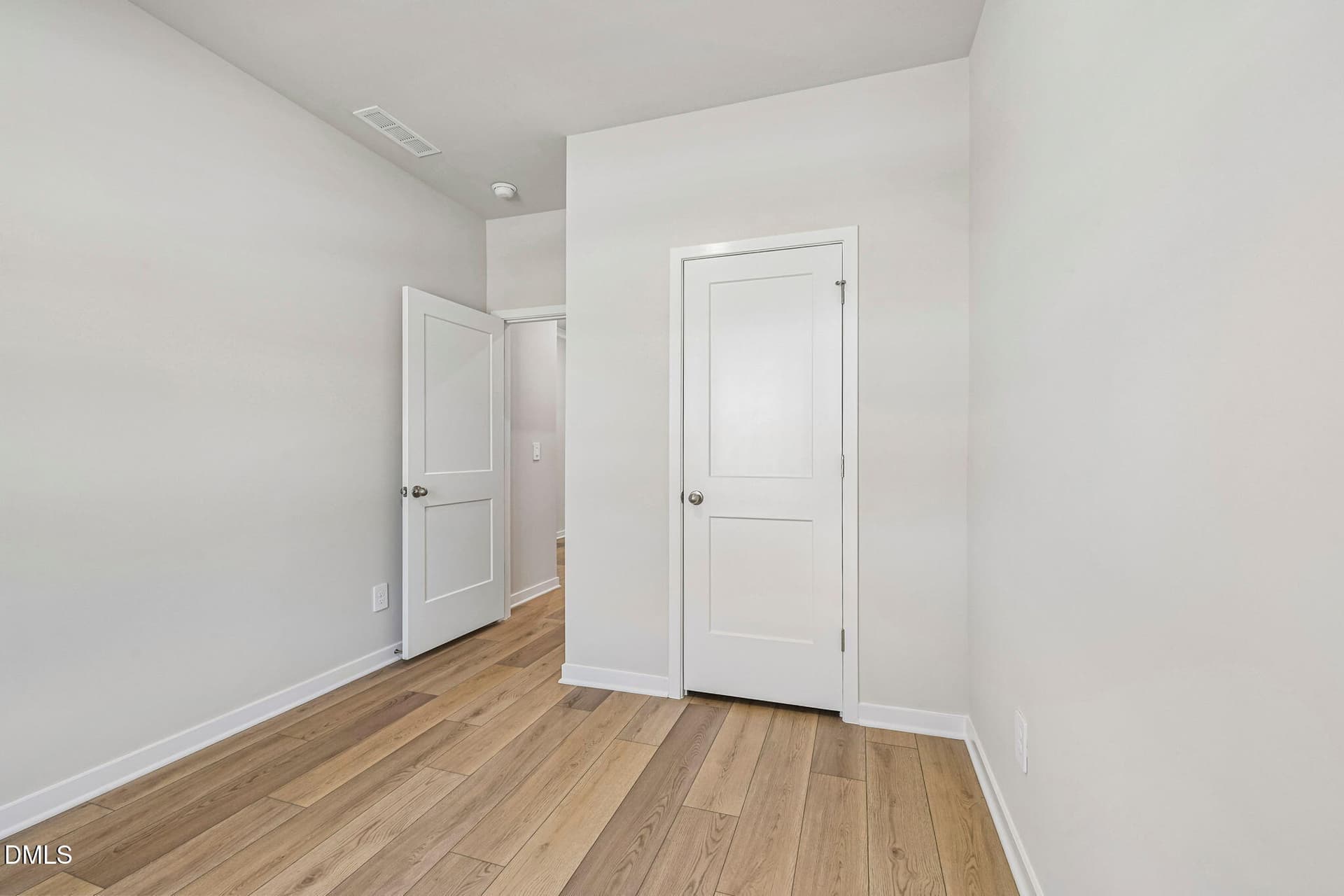 18-web-or-mls-Raleigh - Avalon Place - 1 - 1452 Hatteras Road, Durham, NC 27703