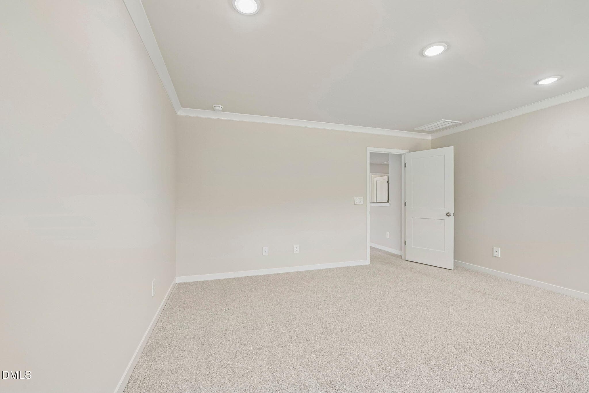 33-web-or-mls-Raleigh - Avalon Place - 1 - 1452 Hatteras Road, Durham, NC 27703