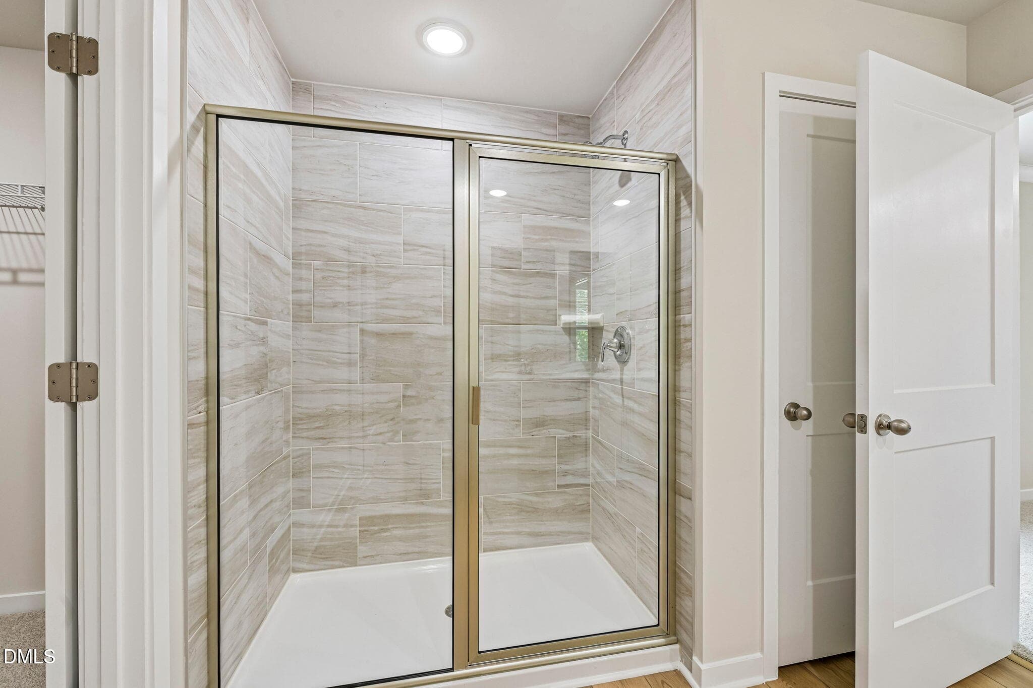 35-web-or-mls-Raleigh - Avalon Place - 1 - 1452 Hatteras Road, Durham, NC 27703