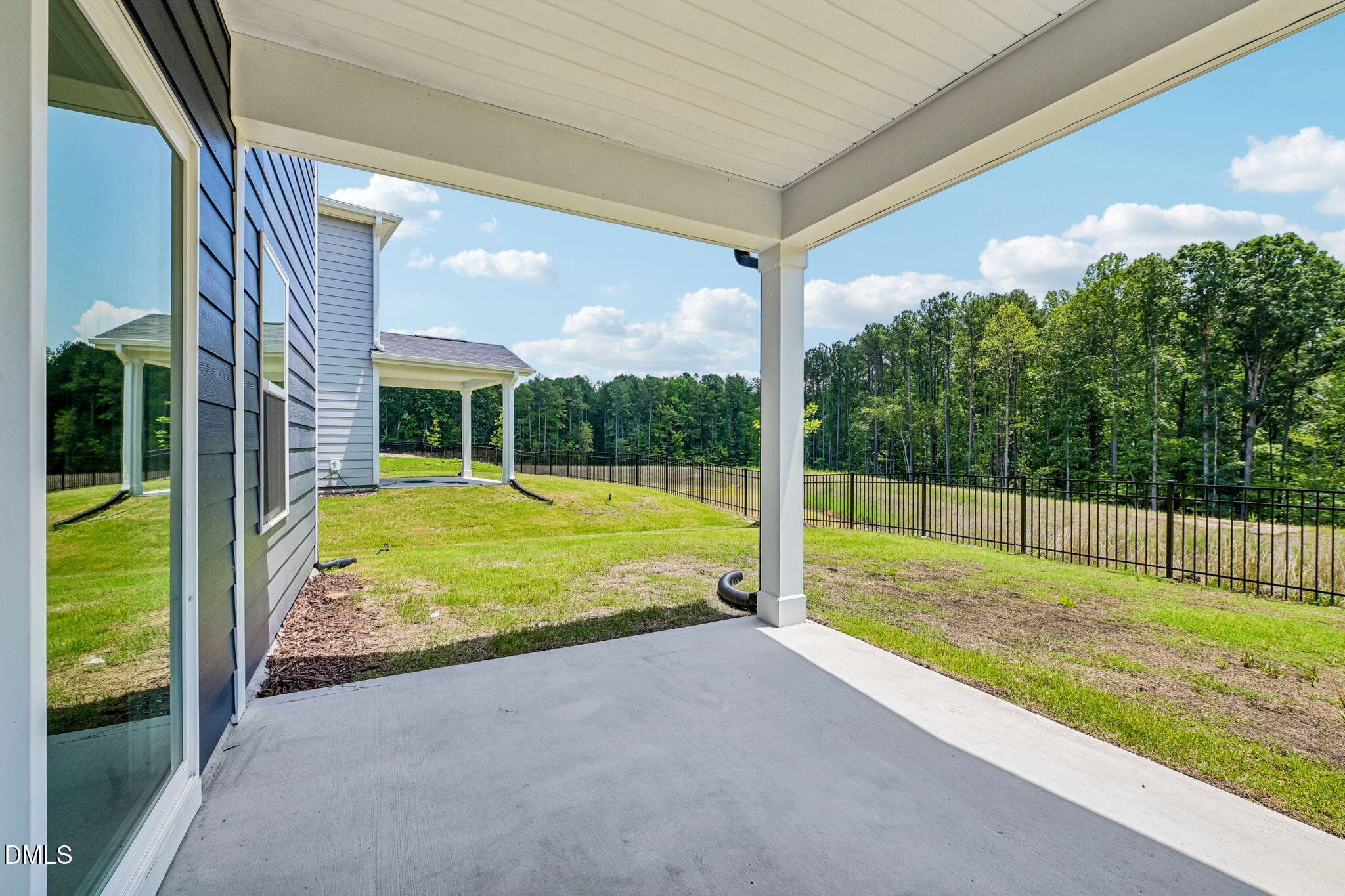 42-web-or-mls-Raleigh - Avalon Place - 1 - 1452 Hatteras Road, Durham, NC 27703