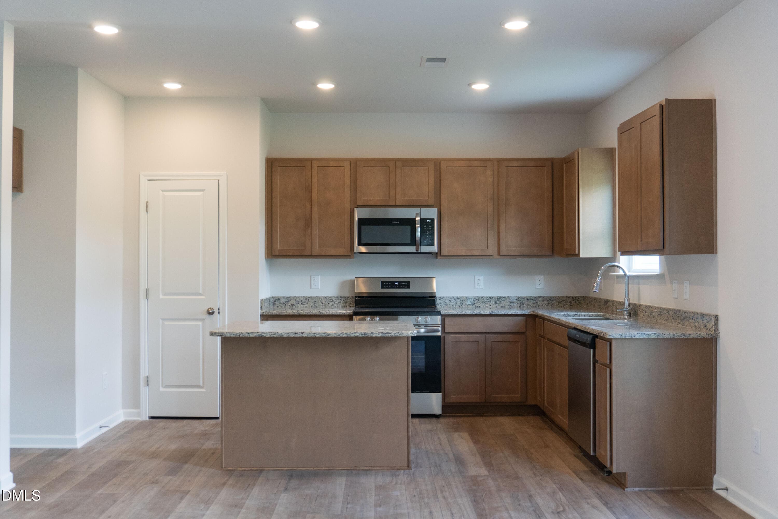_DSC1142 - 424 Barter Drive, Vass, NC 28394