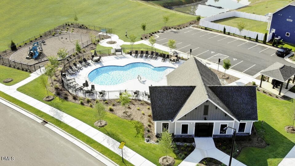 HAYWOOD GLEN AMENITIES - 1325 Jasmine View Way, Knightdale, NC 27545