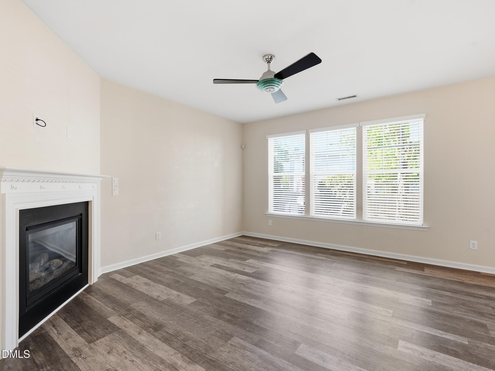 Pearce-Media-440-Riley -Dr- 05 - 4404 Riley Drive, Knightdale, NC 27545