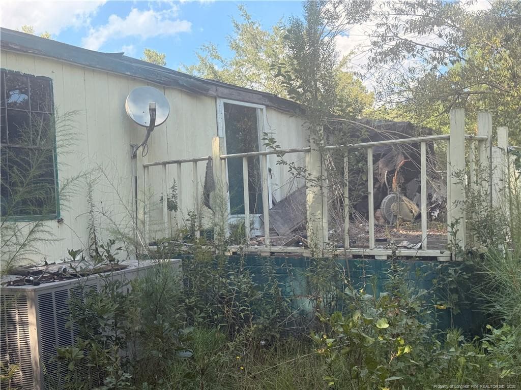Photo 2 - 209 KEMP Lane, Raeford, NC 28376