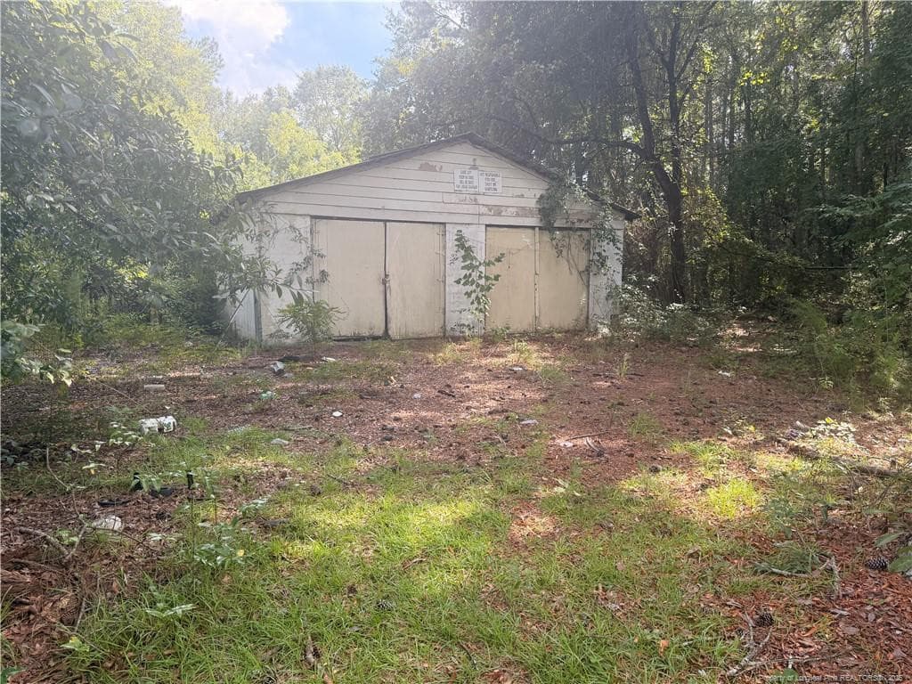 Photo 9 - 209 KEMP Lane, Raeford, NC 28376