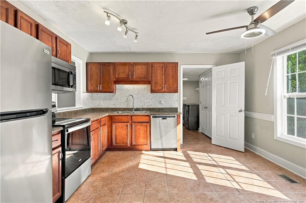 Photo 14 - 220 Seabiscuit Drive, Raeford, NC 28376