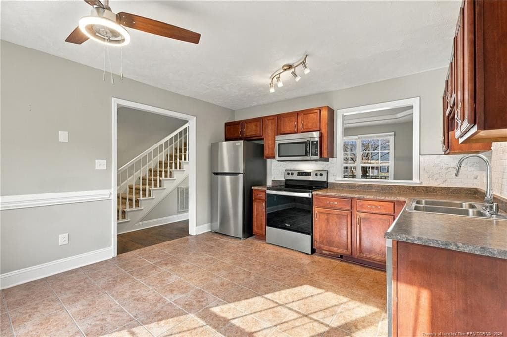 Photo 17 - 220 Seabiscuit Drive, Raeford, NC 28376