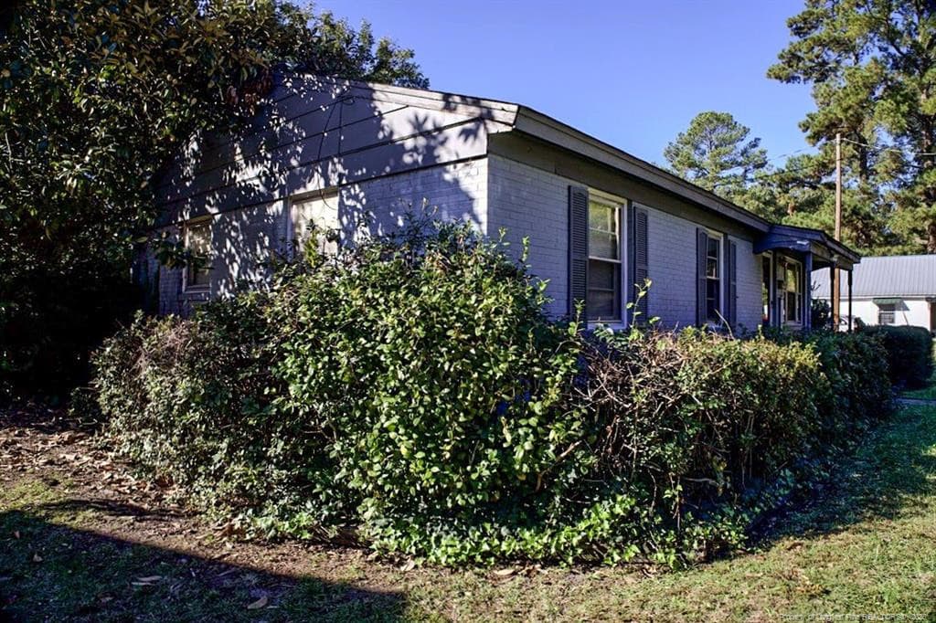Photo 10 - 702 E 8th Street, Lumberton, NC 28358