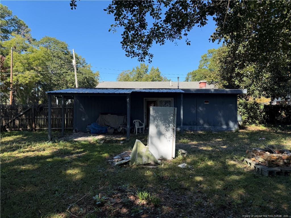 Photo 11 - 702 E 8th Street, Lumberton, NC 28358