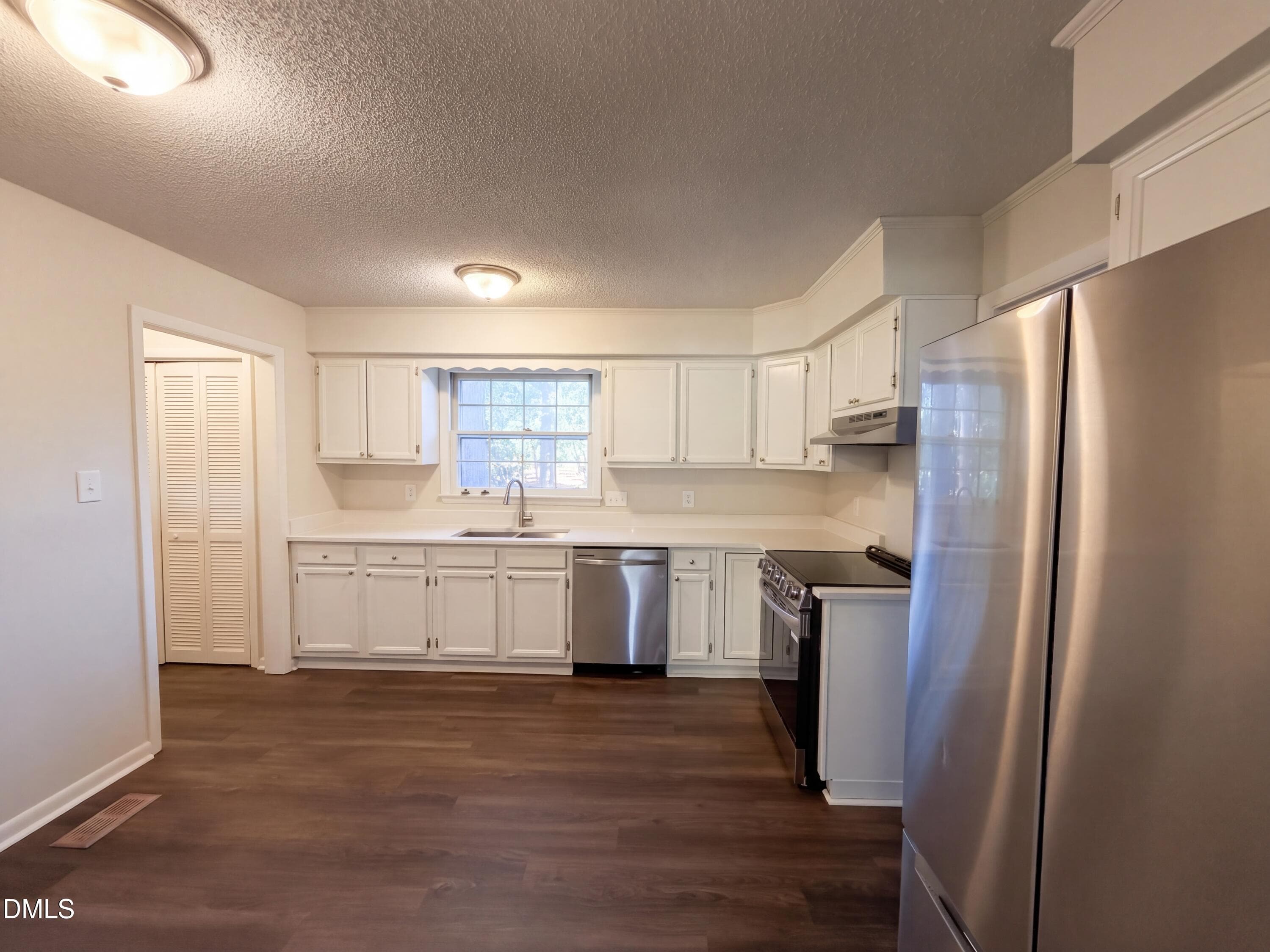 photo-002 - 2101 Fordham Drive, Fayetteville, NC 28304