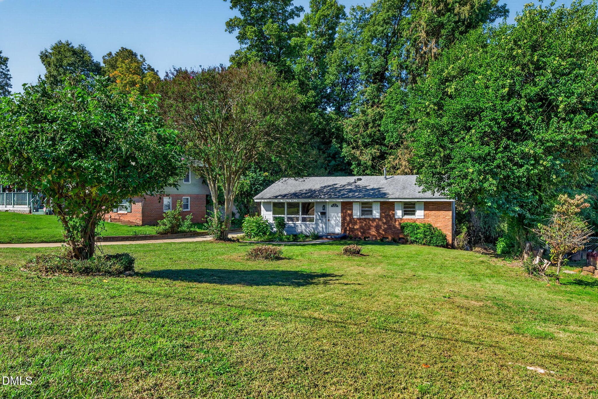 51-web-or-mls-1513 N King Charles Rd-12 - 1513 N King Charles Road, Raleigh, NC 27610