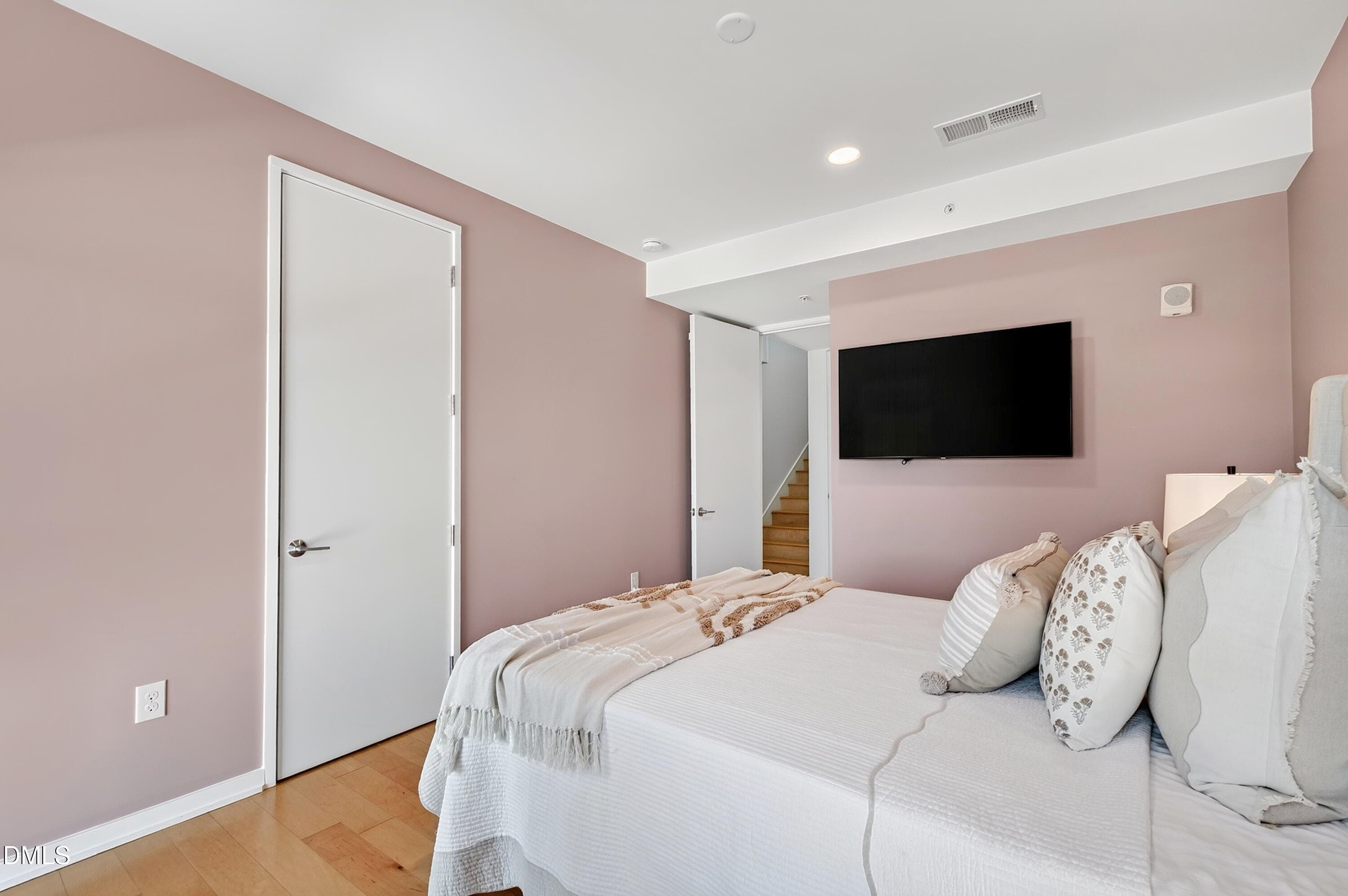 New S West (12) - 523 S West Street 504, Raleigh, NC 27601