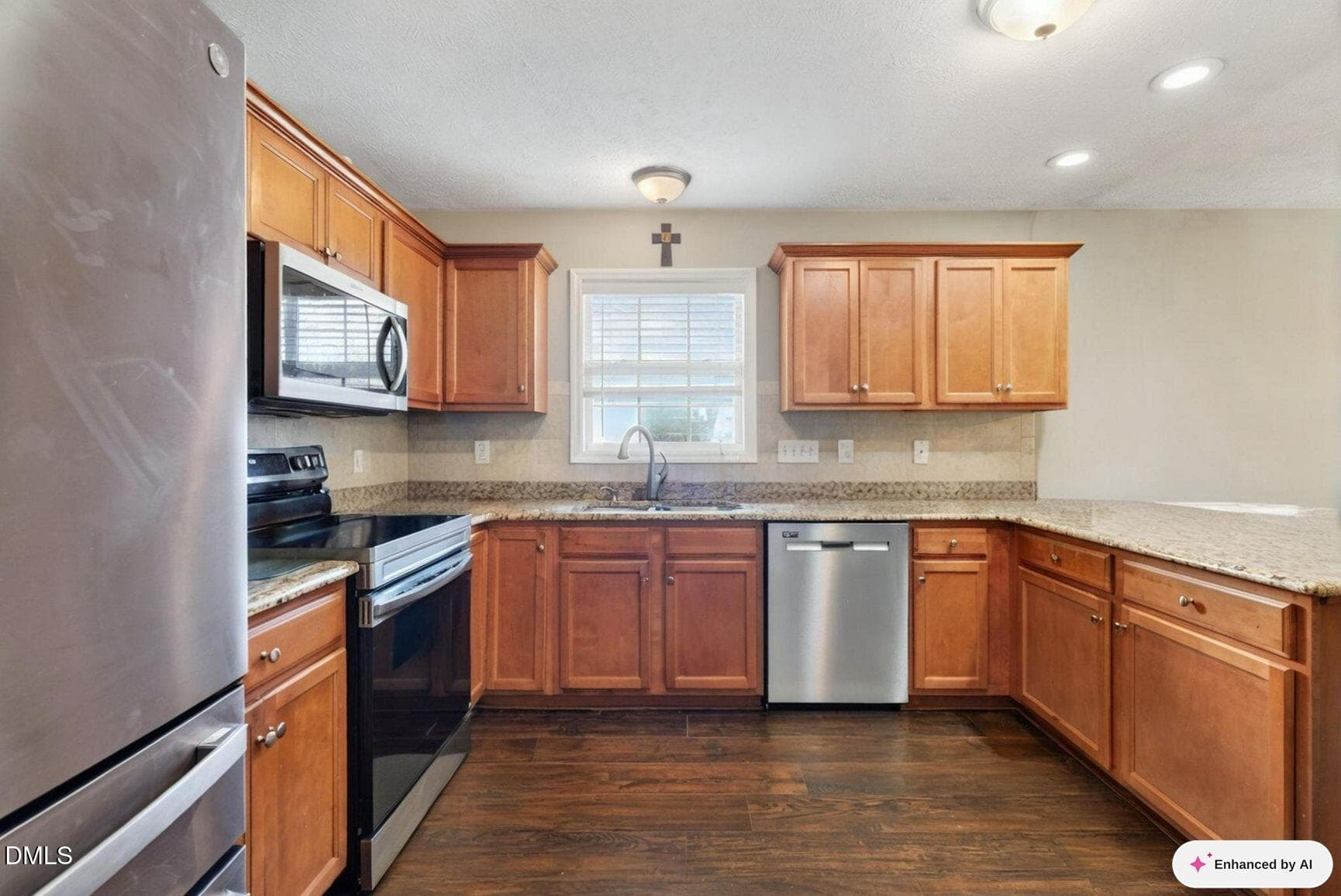 6ad76ef1c855c7ec7b8132d1 - 5717 Lady Way, Hope Mills, NC 28348