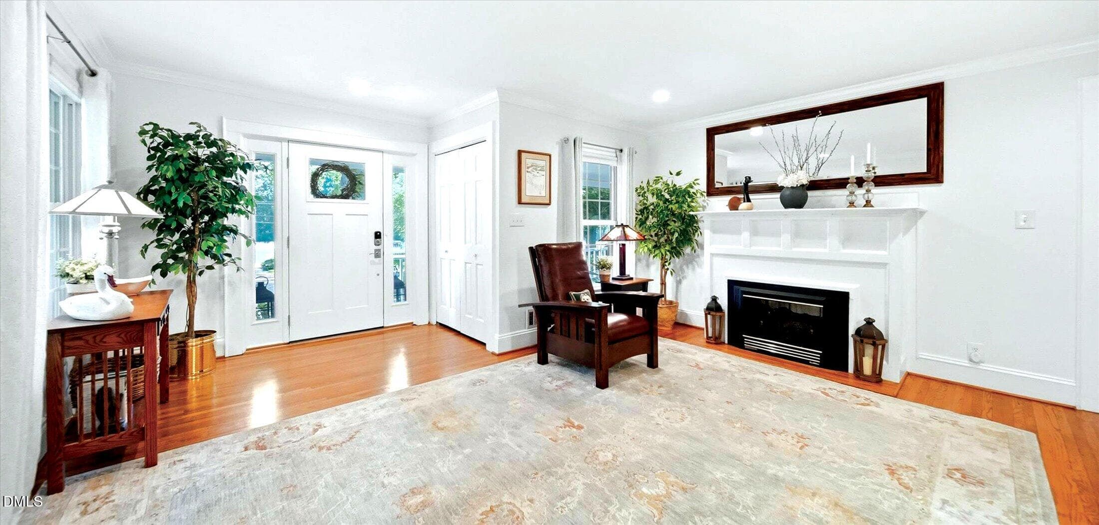 01-frontroom-frontdoor - 3453 Plateau Road, Newton, NC 28658