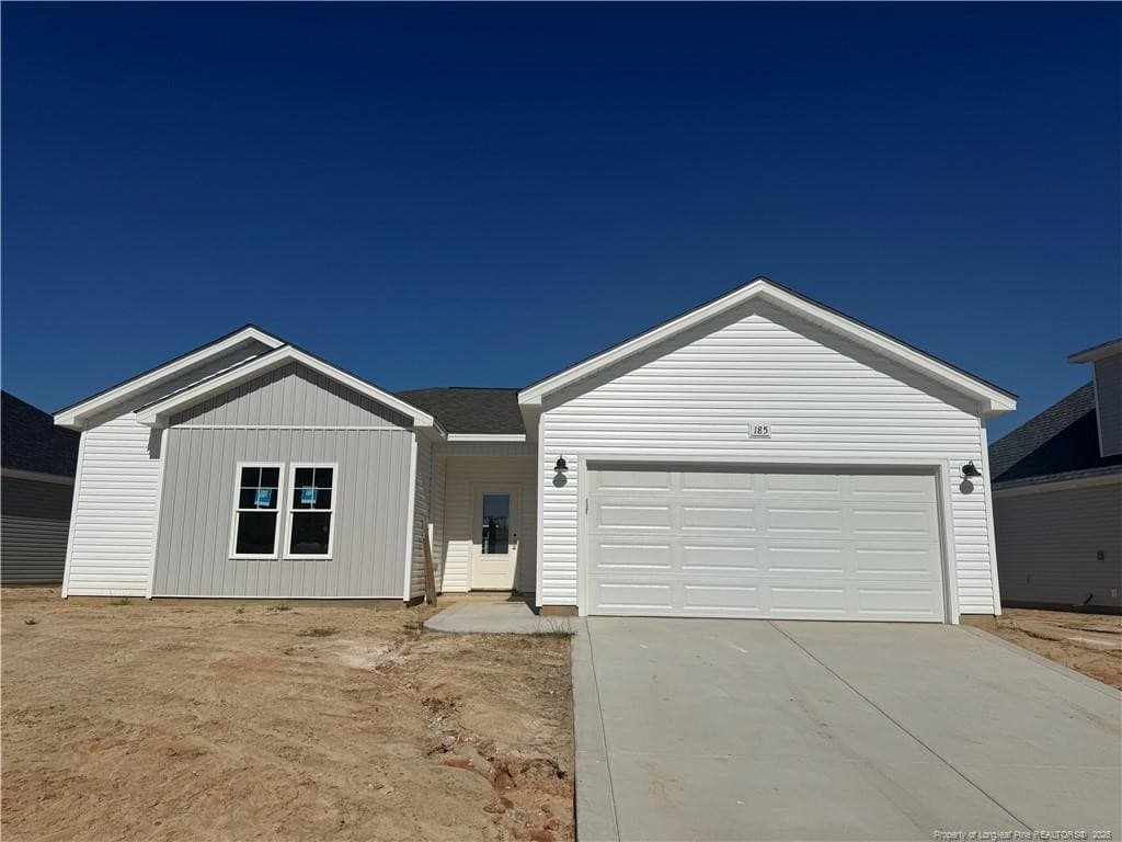 185 Peeler Circle, Raeford, NC 28376