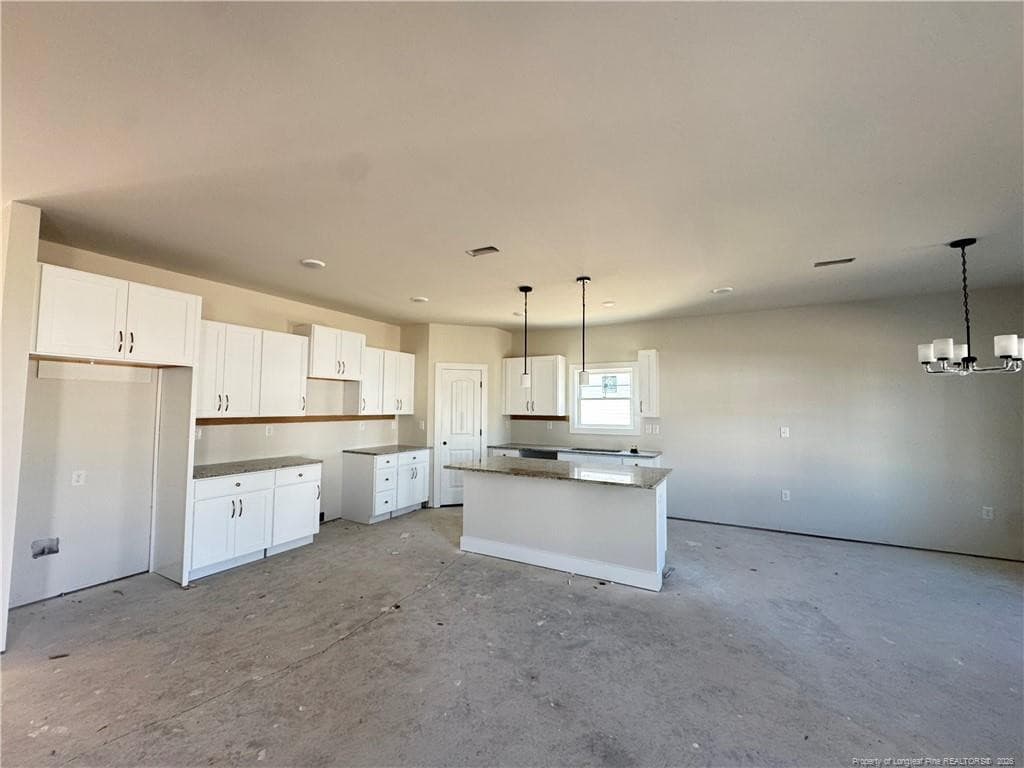 Photo 5 - 185 Peeler Circle, Raeford, NC 28376