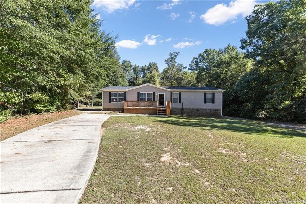 Photo 4 - 529 Serenity Lake Drive, Clinton, NC 28328