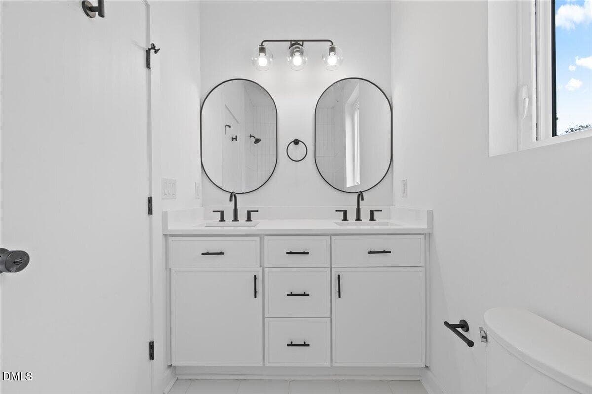 Secondary bathroom on upper level - 804 Cotton Place 102, Raleigh, NC 27601