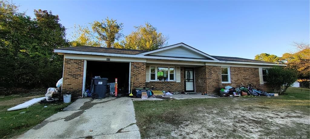 Photo 2 - 902 Emory Court, Fayetteville, NC 28311