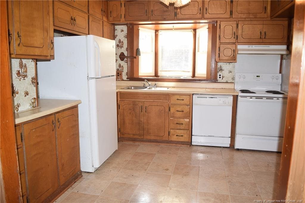 Photo 4 - 607 Hicks Avenue, Fayetteville, NC 28304