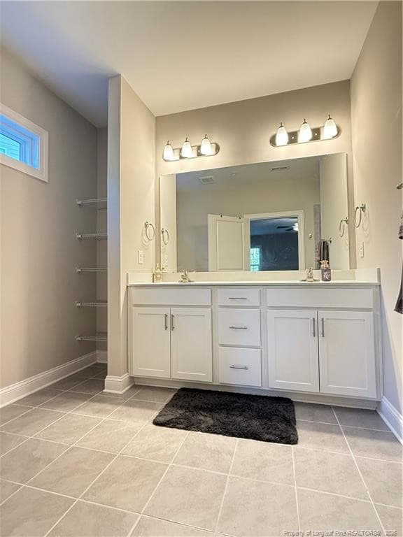 Photo 15 - 260 Gallery Drive 102, Spring Lake, NC 28390
