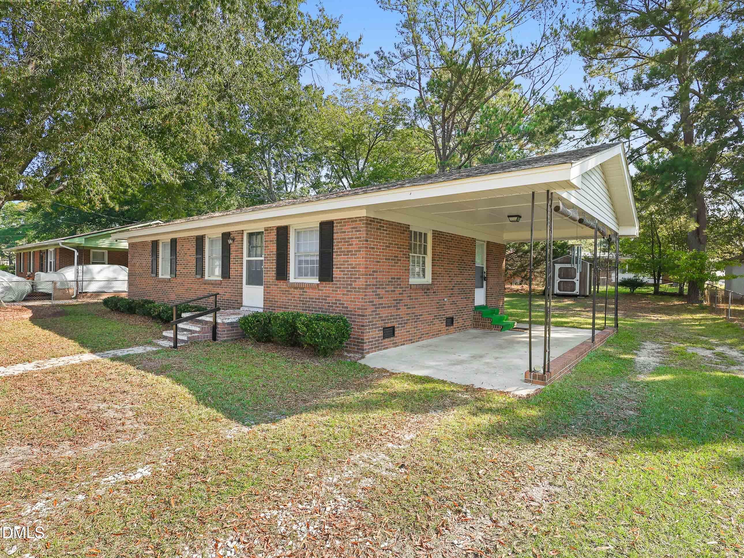 002_817_S_BRAKE_FRONT_OF_HOUSE - 817 S Brake Street, Nashville, NC 27856