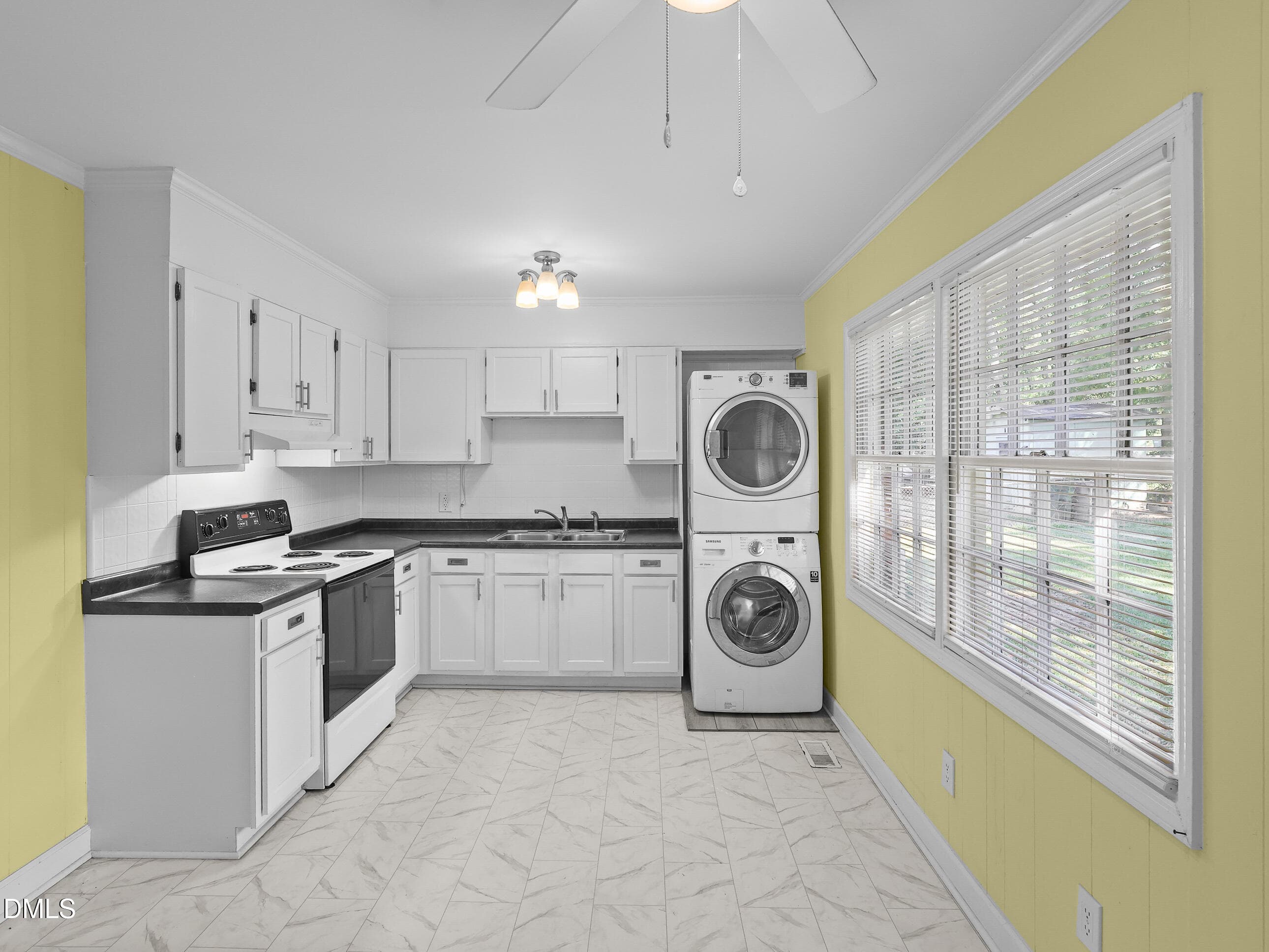 007_817_S_BRAKE_KITCHEN - 817 S Brake Street, Nashville, NC 27856