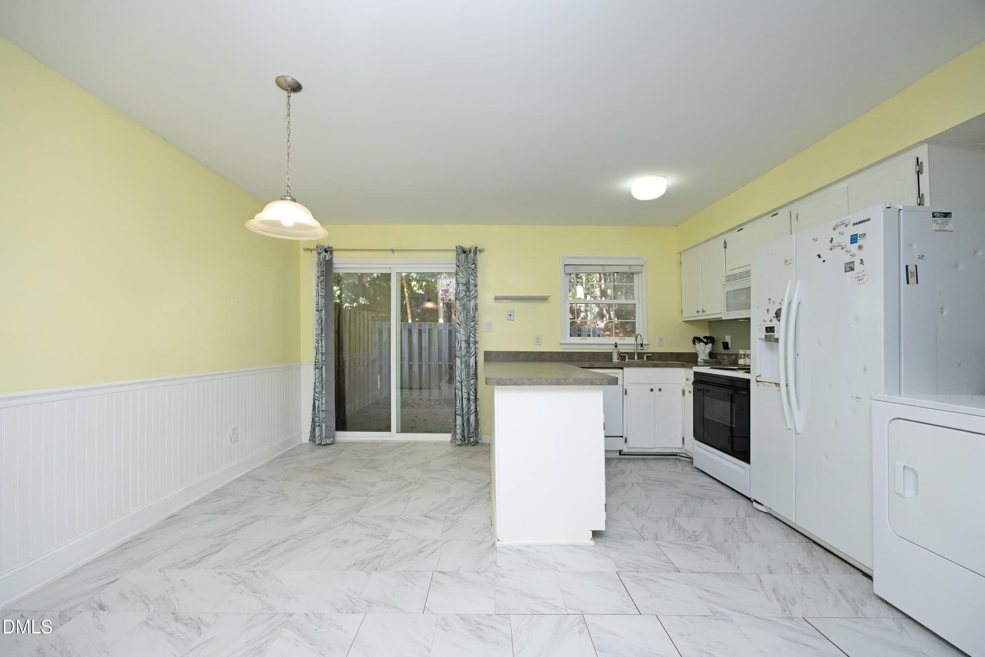 09Dining_Kitchen - 1110 Donaldson Drive, Cary, NC 27511