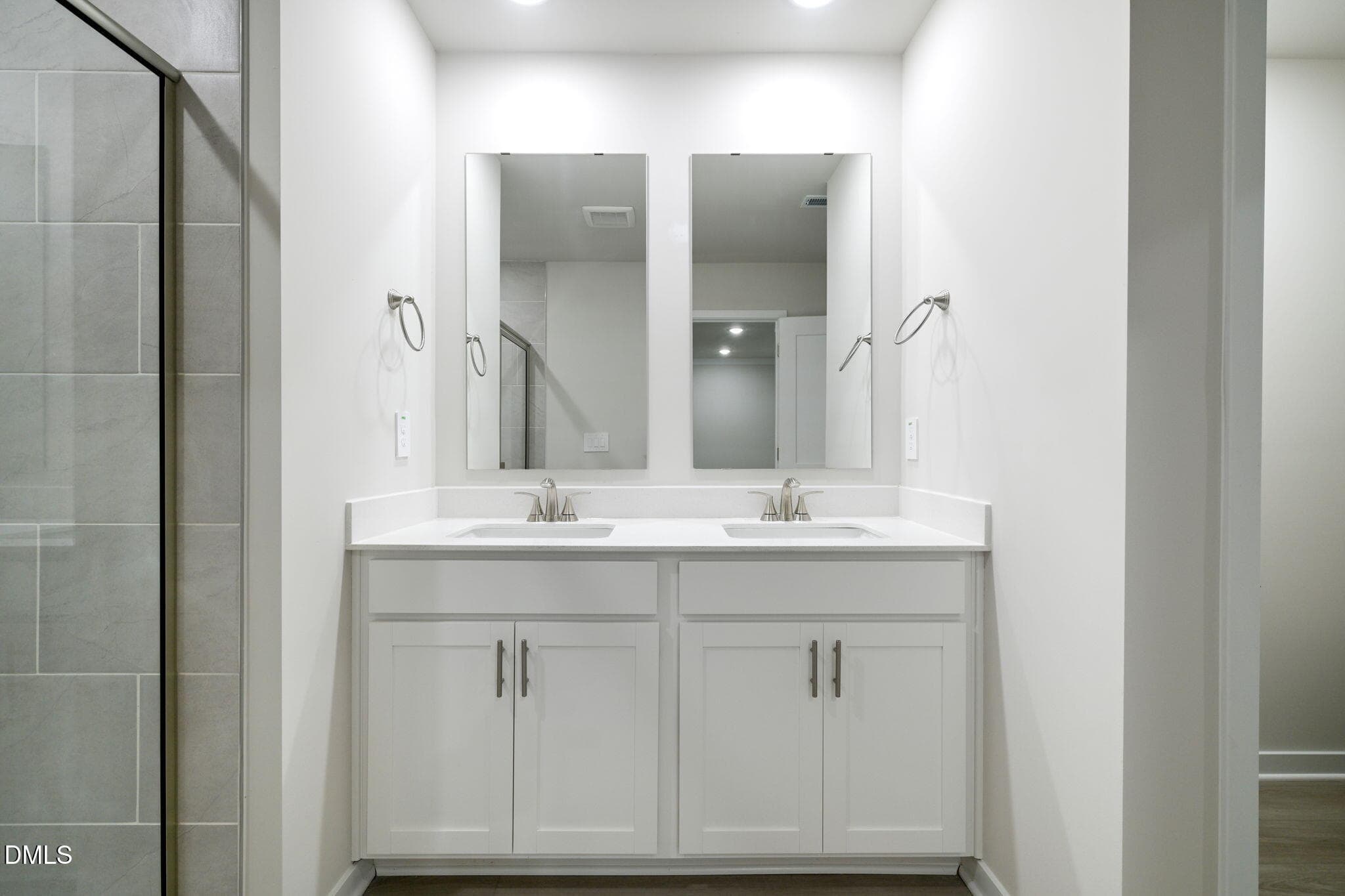 21 - Primary bath - 5950 Fallowfield Lane, Raleigh, NC 27616