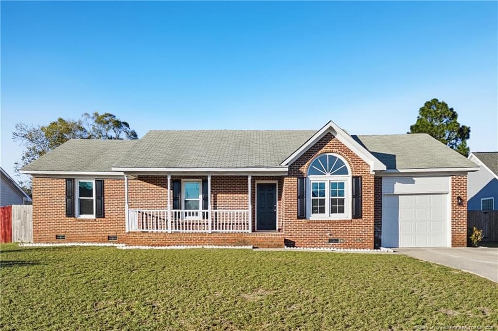 1060 Alexwood Drive, Hope Mills, NC 28348