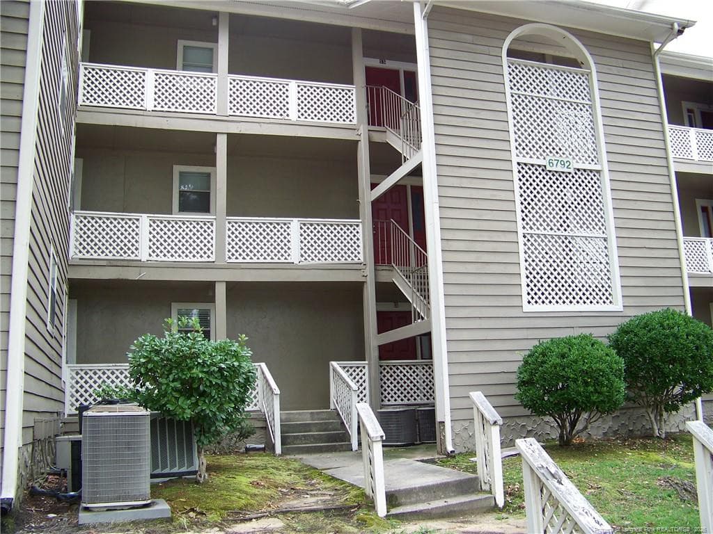 6792 WILLOWBROOK Drive 8, Fayetteville, NC 28314